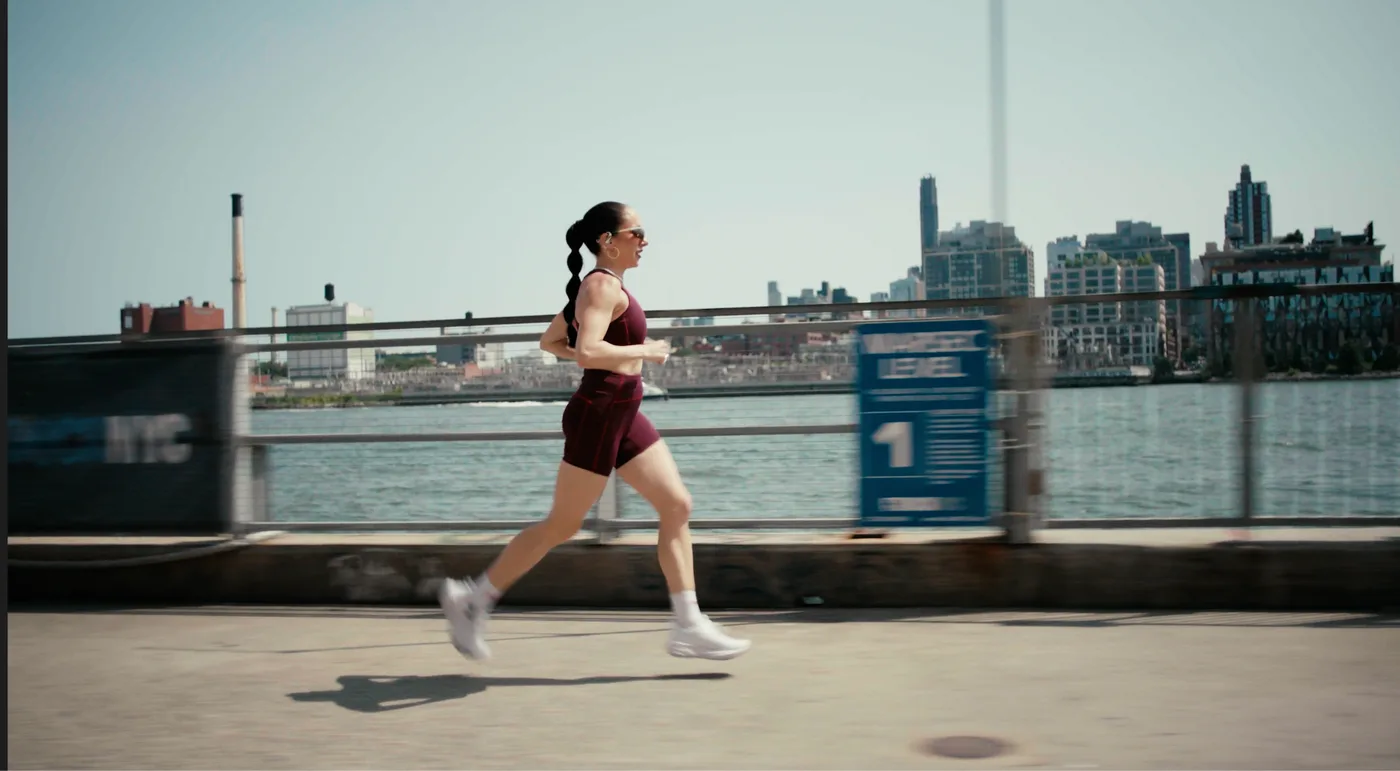 A runner on the Manhattan waterfront